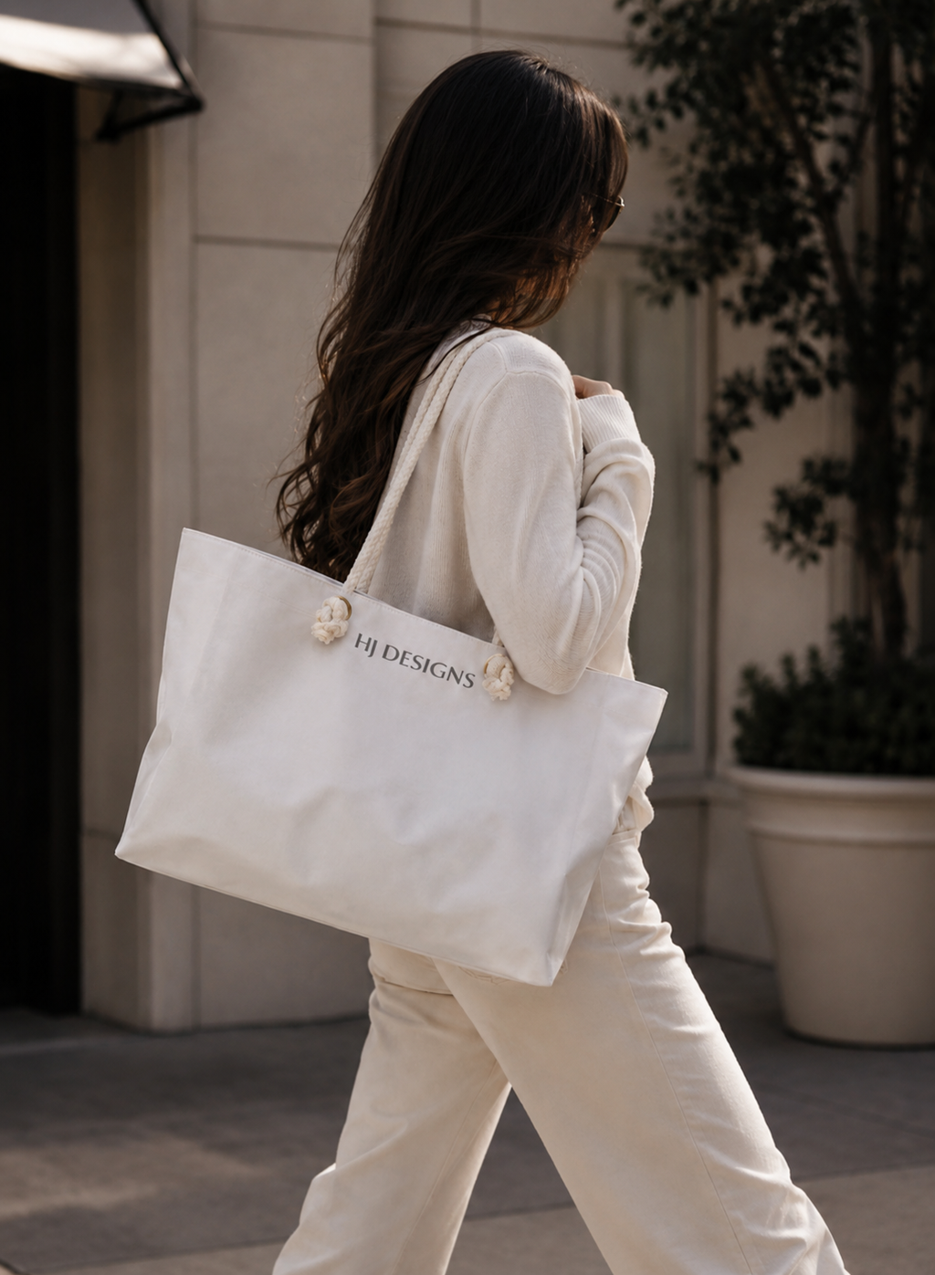 The Everyday Luxe Weekender - White